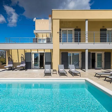 Vakantiehuis Bursic Pula