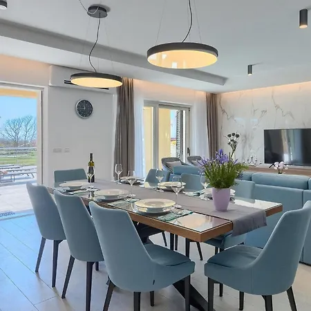 Bursic בית נופש פולה